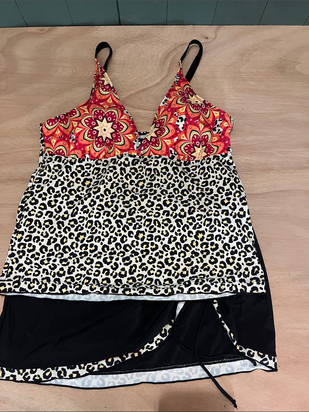 Women’s Multicolor Tankini Swim Top with Leopard Print